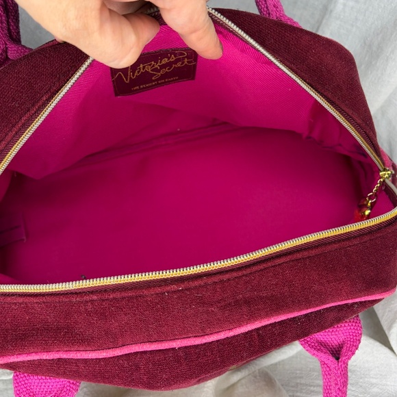 Vintage Victoria Secret Bathroom Bag - Picture 2 of 3
